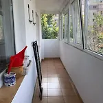 Apartamento Cozy 2 Close To The Center With Huge Balcony *