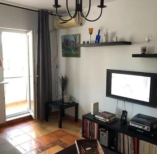 Apartment Cozy 2 Close To The Center With Huge Balcony Bucharest
